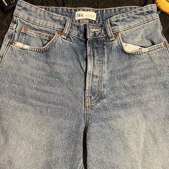 Zara biker denim shorts, size 26 - Picture 2 of 5